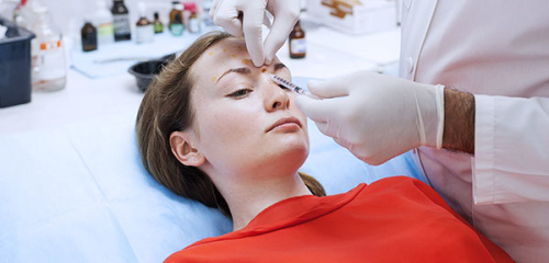 Mitä tehdä Botoxin jälkeen: suositukset seuraaville päiville toimenpiteen jälkeen